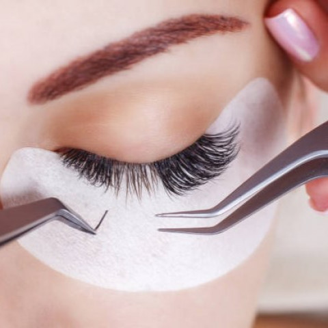 Lash Extension Pre-Treatment & Aftercare Guide